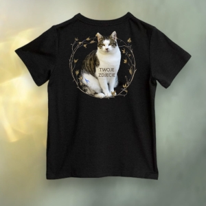 Koszulka z Twoim Pupilem Personalizacja / Biała / Czarna / Dziecięca Unisex  /   Badyle 1