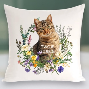 Personalizowany Prezent Poduszka z Twoim Pupilem /  Łąka 1